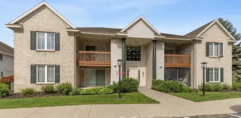3153 E Crystal Waters Dr #5, Holland, MI 49424