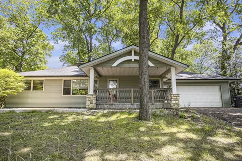 6518 N 28th St, Richland, MI 49083