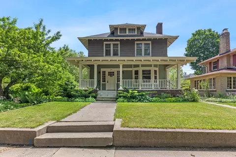 188 W 11th St, Holland, MI 49423