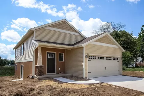 12624 S Patricia Ave, Grant, MI 49327