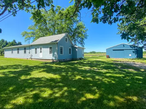 1974 S Park Rd, Benton Harbor, MI 49022