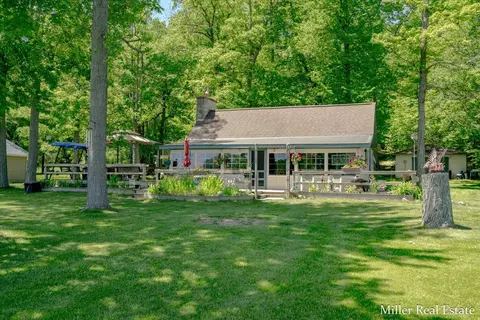 5771 Saggio Rd, Hastings, MI 49058