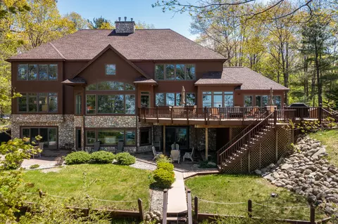 4235 N Ridge Rd, Mears, MI 49436