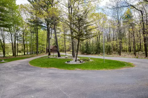 Exterior - 4235 N Ridge Rd, Mears, MI 49436 photo 14 of 15