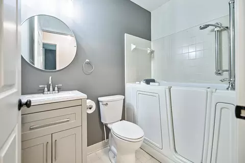 178 Commons Cir, Saline, MI 48176 photo 20