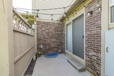 178 Commons Cir, Saline, MI 48176 photo 8
