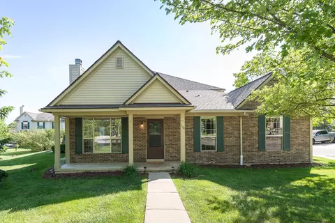 178 Commons Cir, Saline, MI 48176