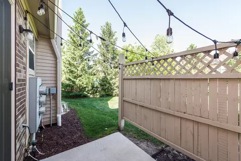 178 Commons Cir, Saline, MI 48176 photo 31