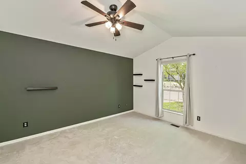178 Commons Cir, Saline, MI 48176 photo 13