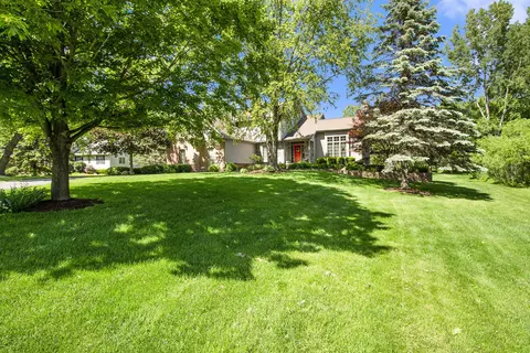 3729 Kipling Cir, Howell, MI 48843 photo 3