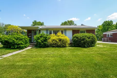 32658 Beacon Lane Ln, Fraser, MI 48026
