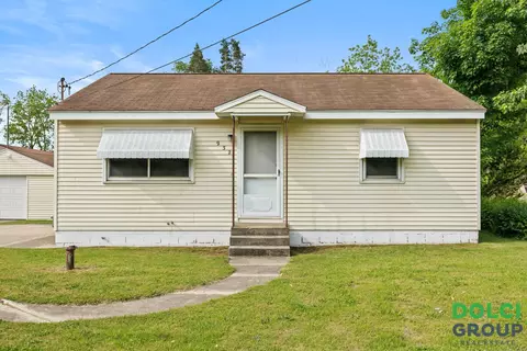 932 Pannell St NW, Grand Rapids, MI 49504