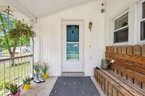 175 Division St, Saranac, MI 48881 photo 5