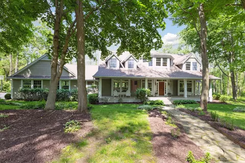 15416 Marshfield Rd, Hickory Corners, MI 49060