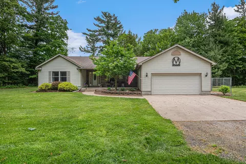 4091 W Knotty Pine Trail Trl, Grant, MI 49327