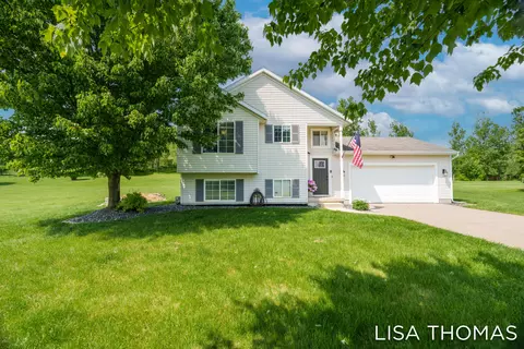 3575 Jacobs Corner Dr Pvt, Rockford, MI 49341
