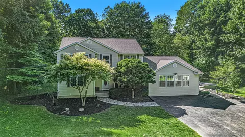 6282 Becht Rd, Coloma, MI 49038