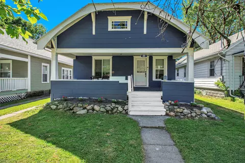 426 Leslie St, Lansing, MI 48912