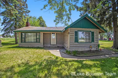 10132 Felch St, Zeeland, MI 49464