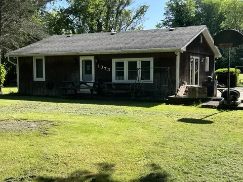 1373 Zilke Rd, Niles, MI 49120