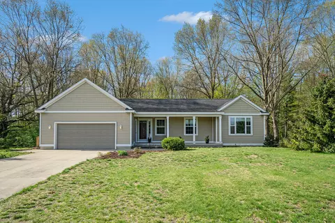 2228 141st Ave, Dorr, MI 49323
