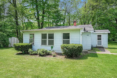 9888 Us Highway 31, Berrien Springs, MI 49103