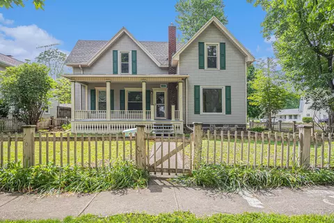 629 N Main St, Bellevue, MI 49021