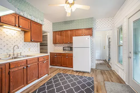 629 N Main St, Bellevue, MI 49021 photo 7