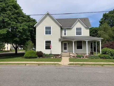 105 2nd St, Lakeview, MI 48850