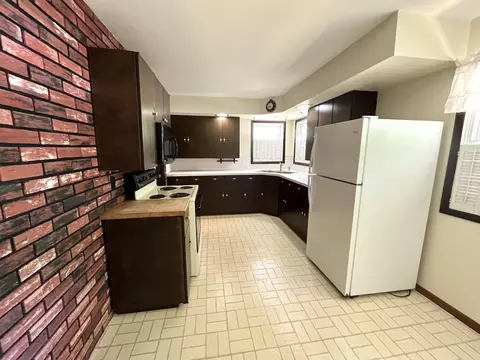 33 E Beech St, Fruitport, MI 49415 photo 10