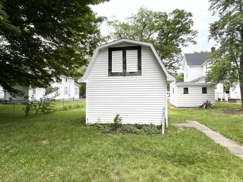 33 E Beech St, Fruitport, MI 49415 photo 29