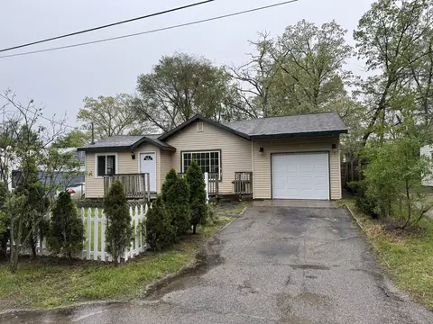 749 Lynn St, Baldwin, MI 49304