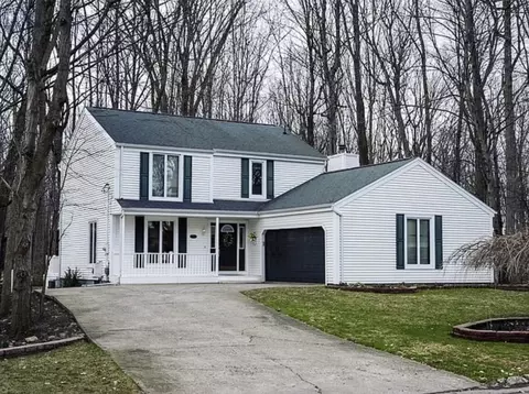 1865 Beech St, Mount Pleasant, MI 48858