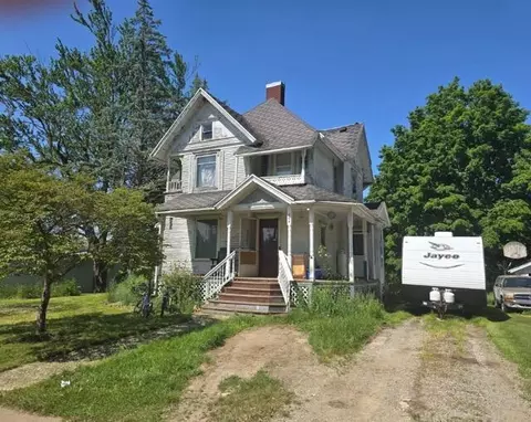 206 S Main St, Waldron, MI 49288