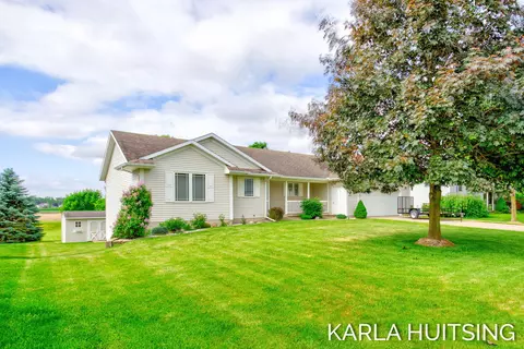 3546 Rush Creek Dr, Hudsonville, MI 49426