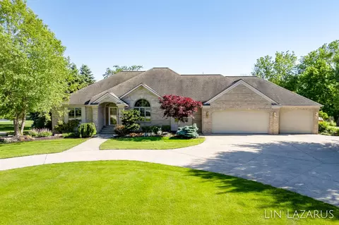 358 White Stag Ct, Grandville, MI 49418