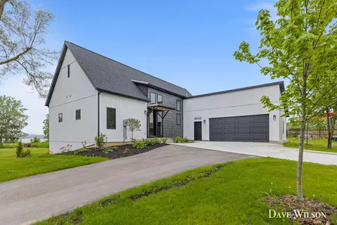 6842 Bonita Vista Ct NE, Rockford, MI 49341