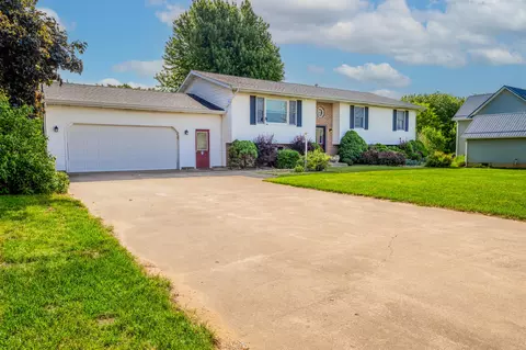 2655 Kerlikowske Rd, Benton Harbor, MI 49022