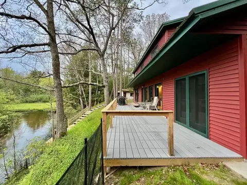 6623 S James Rd, Baldwin, MI 49304