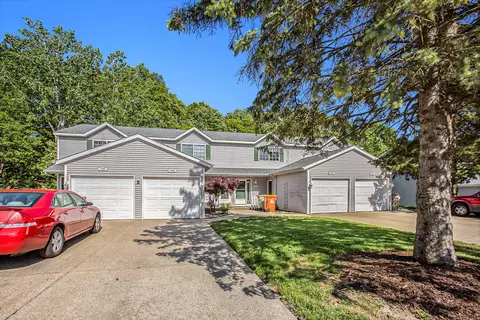 4098 Woodrush Ln NW, Comstock Park, MI 49321