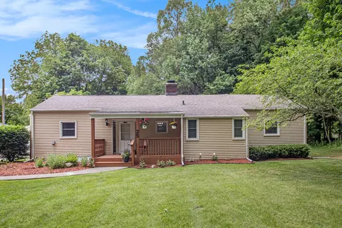 25 Fort St, Niles, MI 49120