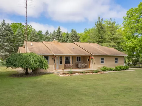 16225 S 14th St, Schoolcraft, MI 49087