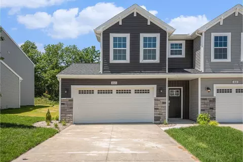 4645 Glen Haven Dr, Kentwood, MI 49512
