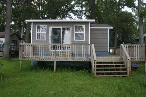 1110 Brooks Rd, Hastings, MI 49058