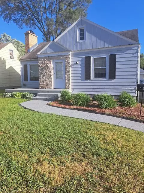 120 Honeoye St SW, Grand Rapids, MI 49548