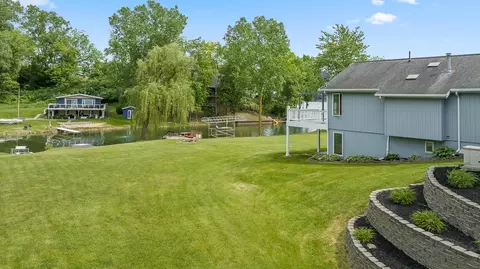 Exterior - 11959 Greenbriar Dr, Jerome, MI 49249 photo 4 of 31