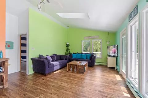 Living - 11959 Greenbriar Dr, Jerome, MI 49249 photo 2 of 7