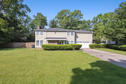 240 Windsor Rd, Benton Harbor, MI 49022
