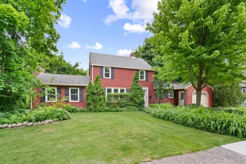 1307 Trails End St, Kalamazoo, MI 49001