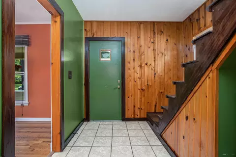 116 E Walnut St, Albion, MI 49224 photo 5